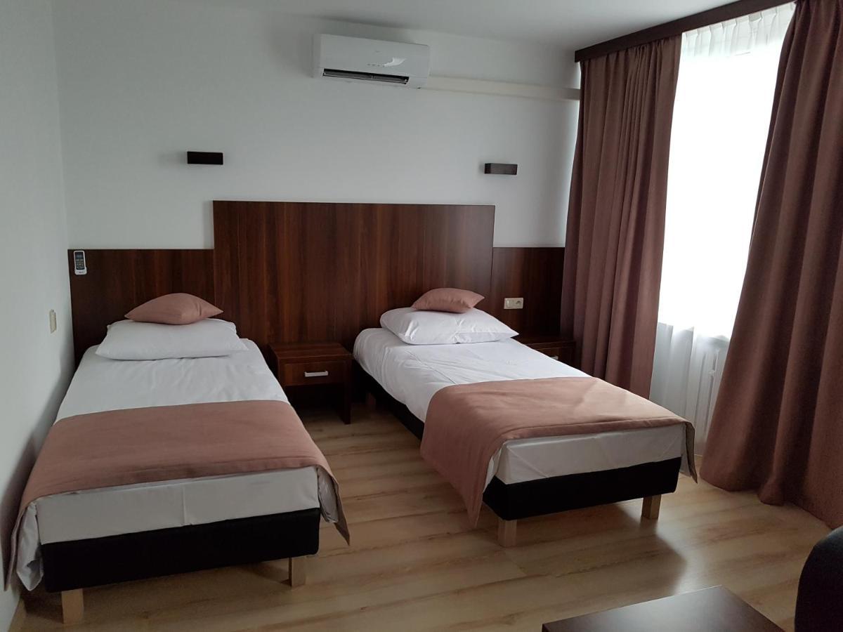 Pod Kominem Pokoje I Apartamenty Brzezie  Ngoại thất bức ảnh